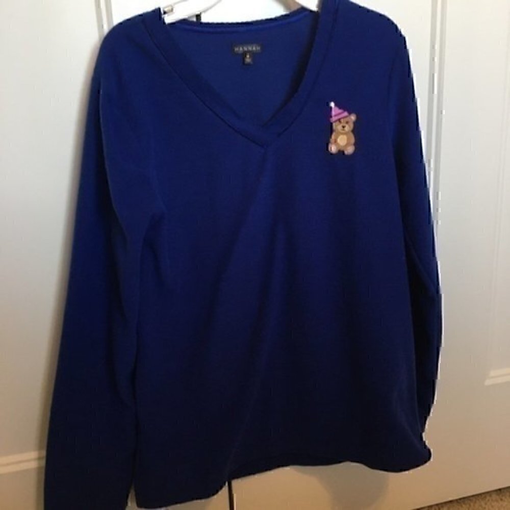 Women’s size medium teddy bear sweatshirt - Picture 6 of 7